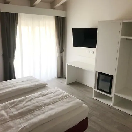 Alloggio per agriturismo Maso Tobel *
